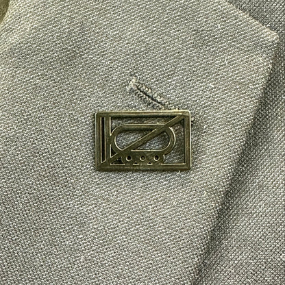 LAR Symbol Lapel Pin